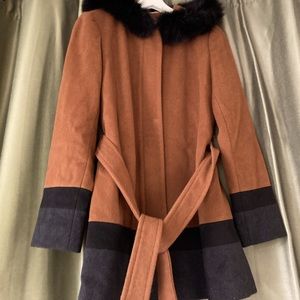 Women’s wool/ fur hooded jacket